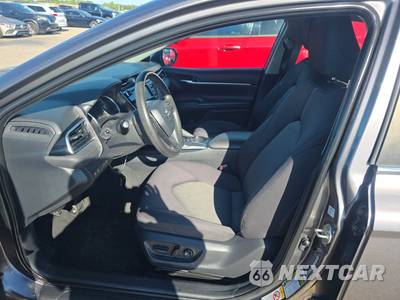 2018 Toyota Camry LE - zdjęcie 7 z 24 - miniatura