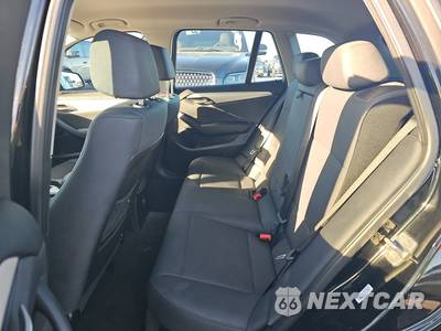 2015 BMW X1 Sports Activity Vehicle sDrive28i - zdjęcie 13 z 18 - miniatura
