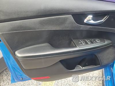 2022 Kia Forte GT-Line - zdjęcie 9 z 42 - miniatura