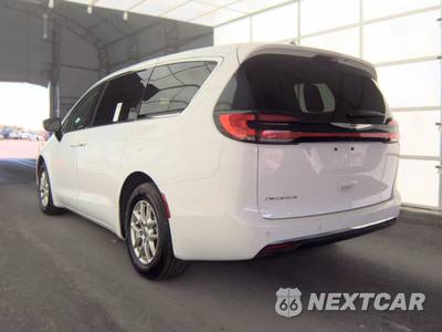 2024 Chrysler Pacifica Touring L 121.6" WB - zdjęcie 6 z 19 - miniatura