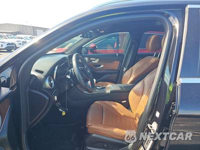 2018 Mercedes-Benz GLC 300 4MATIC - zdjęcie 7 z 18 - miniatura