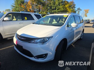 2018 Chrysler Pacifica Touring L 121.6" WB