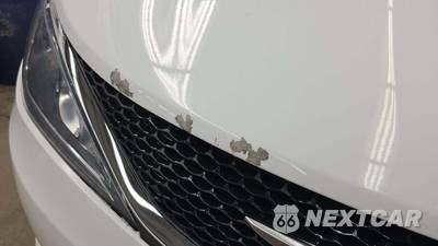 2018 Chrysler Pacifica Touring L 121.6" WB - zdjęcie 27 z 34 - miniatura