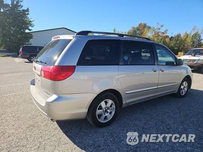 2007 Toyota Sienna XLE Minivan 7-Passenger 119.3" WB - zdjęcie 4 z 44 - miniatura