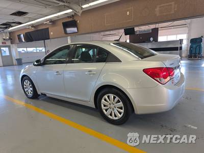 2011 Chevrolet Cruze LS 2LS - zdjęcie 6 z 36 - miniatura