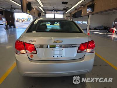 2011 Chevrolet Cruze LS 2LS - zdjęcie 5 z 36 - miniatura