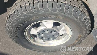 2003 Chevrolet Suburban 1500 LT 1SM - zdjęcie 49 z 51 - miniatura