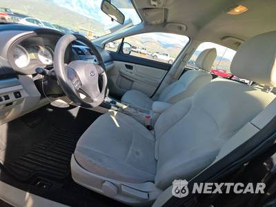 2013 Subaru Impreza Sedan 2.0i - zdjęcie 7 z 47 - miniatura