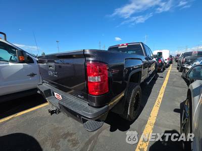 2015 GMC Sierra 3500 Denali HD Crew Cab Long Bed 5SA w/Built-In Wi-Fi - zdjęcie 4 z 39 - miniatura