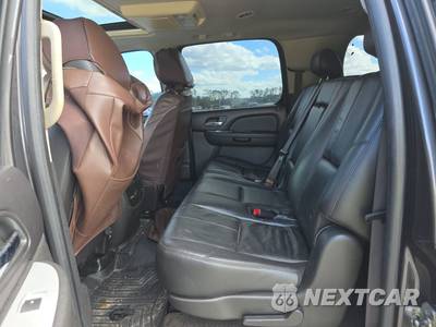 2010 Chevrolet Suburban 1500 LT 1LT - zdjęcie 13 z 66 - miniatura