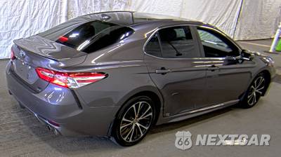 2020 Toyota Camry SE - zdjęcie 4 z 36 - miniatura