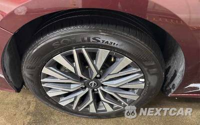 2025 Nissan Altima SV - zdjęcie 9 z 34 - miniatura