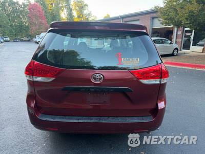 2012 Toyota Sienna 7-Passenger 119.3" WB - zdjęcie 5 z 28 - miniatura