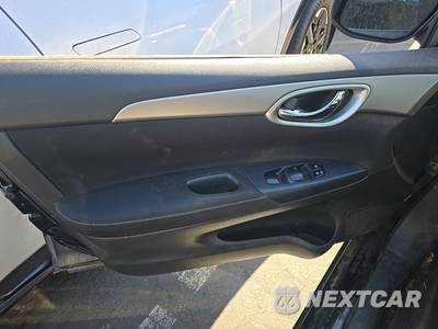 2015 Nissan Sentra SV - zdjęcie 9 z 25 - miniatura