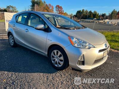 2013 Toyota Prius c Two - zdjęcie 4 z 22 - miniatura