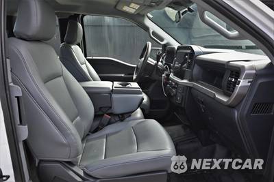2025 Ford F-150 XL Extended Cab Medium Bed w/Rear Doors - zdjęcie 12 z 19 - miniatura