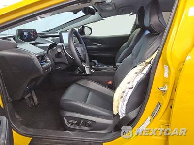 2026 Toyota Prius Nightshade Edition - zdjęcie 11 z 15 - miniatura