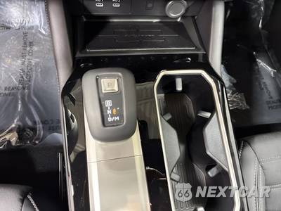 2025 Mitsubishi Eclipse Cross ES - zdjęcie 14 z 41 - miniatura