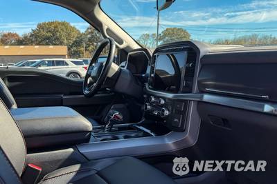 2023 Ford F-150 LARIAT Crew Cab Short Bed - zdjęcie 14 z 40 - miniatura