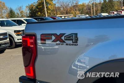 2022 Ford Super Duty F-250 Lariat Crew Cab Long Bed - zdjęcie 19 z 38 - miniatura
