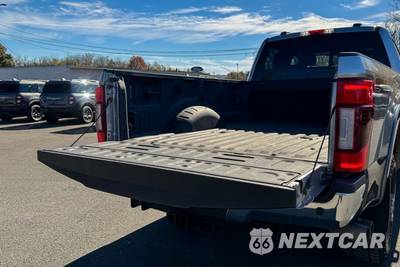2022 Ford Super Duty F-250 Lariat Crew Cab Long Bed - zdjęcie 20 z 38 - miniatura
