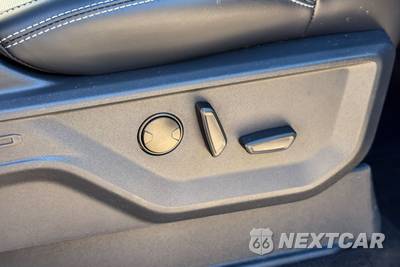 2025 Ford Expedition MAX Platinum - zdjęcie 13 z 44 - miniatura