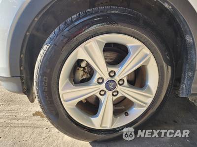 2014 Ford Escape SE - zdjęcie 13 z 29 - miniatura