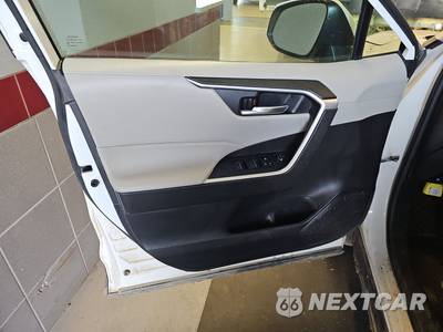 2022 Toyota RAV4 Hybrid XLE - zdjęcie 9 z 28 - miniatura