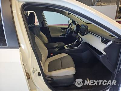2022 Toyota RAV4 Hybrid XLE - zdjęcie 8 z 28 - miniatura