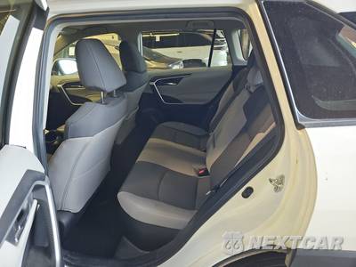 2022 Toyota RAV4 Hybrid XLE - zdjęcie 13 z 28 - miniatura