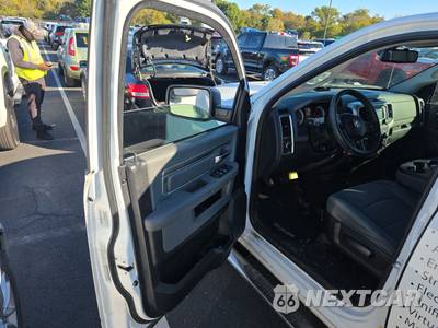 2016 Ram 1500 SLT Extended Cab Medium Bed - zdjęcie 9 z 33 - miniatura