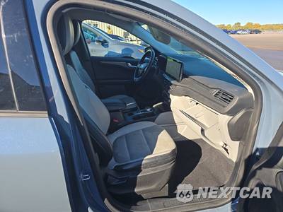 2023 Ford Escape Plug-In Hybrid PHEV - zdjęcie 8 z 32 - miniatura
