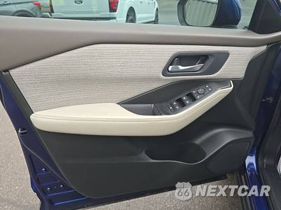 2023 Nissan Rogue SV - zdjęcie 9 z 21 - miniatura