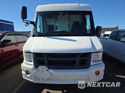 2013 ISUZU REACH - zdjęcie 2 z 17 - miniatura