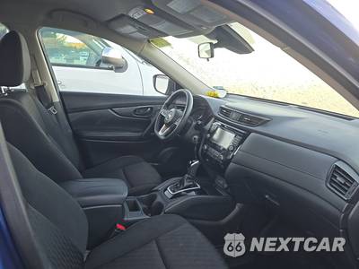 2020 Nissan Rogue S - zdjęcie 8 z 27 - miniatura