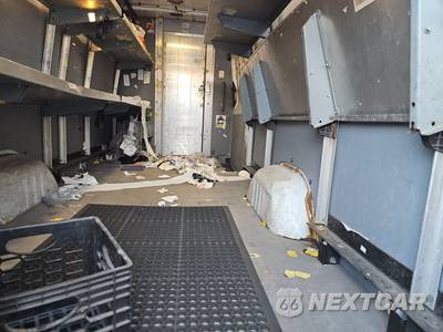 2014 Mercedes-Benz Sprinter 2500 Cargo Van High Roof 170.3" WB - zdjęcie 15 z 34 - miniatura