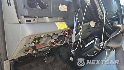 2006 Ford Super Duty F-450 Cab Chassis XLT Regular Cab DRW - zdjęcie 26 z 32 - miniatura