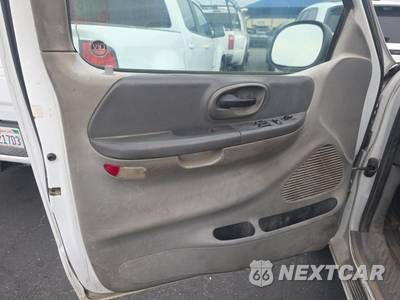 2002 Ford F-150 Lariat Extended Cab Medium Bed w/Rear Doors - zdjęcie 9 z 43 - miniatura