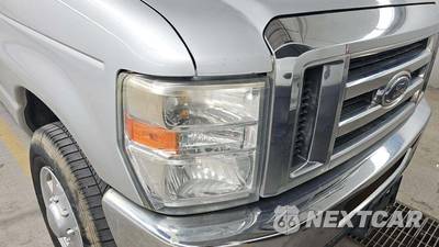 2011 Ford E-250 Commercial Cargo Van 138.0" WB - zdjęcie 21 z 33 - miniatura