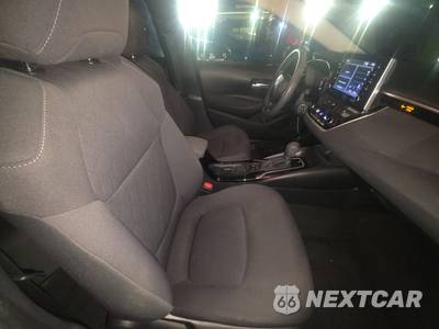 2021 Toyota Corolla LE Sedan - zdjęcie 8 z 36 - miniatura