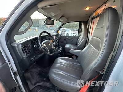 2019 Chevrolet Express 3500 Cutaway 1WT DRW - zdjęcie 16 z 29 - miniatura