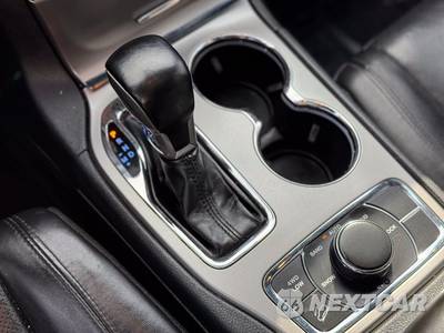 2020 Jeep Grand Cherokee Limited - zdjęcie 14 z 18 - miniatura