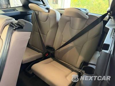 2026 Volvo XC90 B6 Plus 7-Passenger - zdjęcie 21 z 46 - miniatura