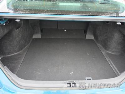 2026 Toyota Camry LE - zdjęcie 16 z 34 - miniatura
