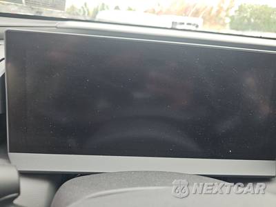 2026 Toyota RAV4 Hybrid LE - zdjęcie 12 z 17 - miniatura