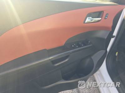 2015 Chevrolet Sonic LT Sedan 1SD - zdjęcie 9 z 35 - miniatura