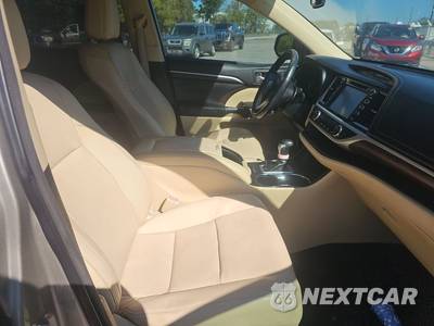 2015 Toyota Highlander Limited - zdjęcie 8 z 50 - miniatura