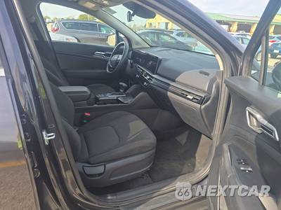 2026 Kia Sportage LX - zdjęcie 8 z 26 - miniatura