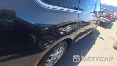 2021 Chrysler Pacifica Touring 121.6" WB - zdjęcie 29 z 34 - miniatura