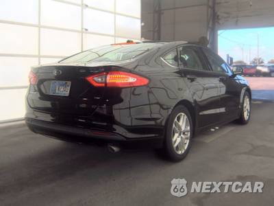 2016 Ford Fusion SE - zdjęcie 4 z 30 - miniatura
